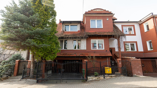 Elbląg TO MY SPRZEDAJEMYNIERUCHOMOŚCI W TYM MIEŚCIEBIURO NIERUCHOMOŚCIAMERICAN HOMEFOR SALE - DOM - FIRLEJA