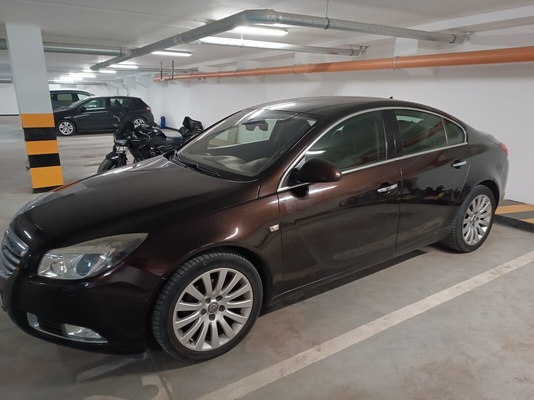 Elbląg OPEL INSIGNIA z 2011 roku.
Samochód w ciągłej eksploatacji. Niski przebieg - silnik i skrzynia biegów pracują