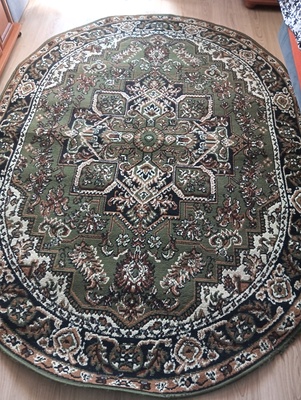 Elbląg Witam dywan owalny  za 20 i sanki 20     lustro 30 zł