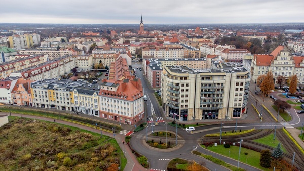 Elbląg TO MY SPRZEDAJEMYNIERUCHOMOŚCI W TYM MIEŚCIEBIURO NIERUCHOMOŚCIAMERICAN HOMEFOR SALE - 3 POKOJE -