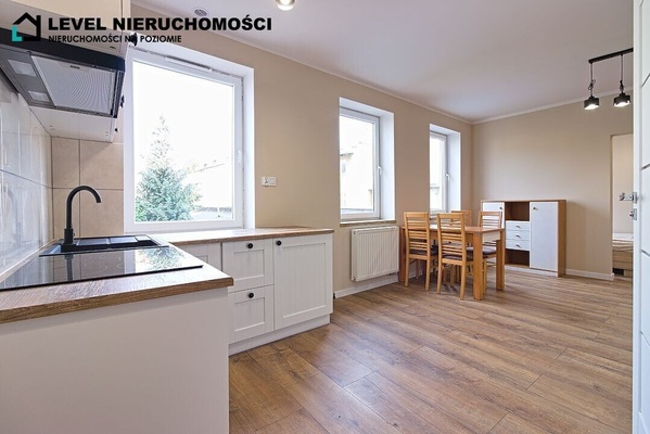 Elbląg LEVEL NIERUCHOMOŚCI  Wyremontowane mieszkanie dwupokojowe  pierwsze piętro,   38m2 