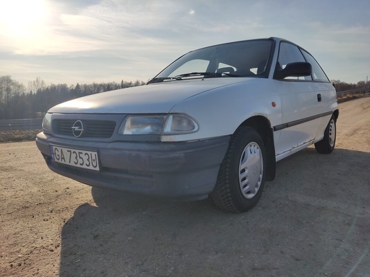 Elbląg Opel Astra F 1.4 8v