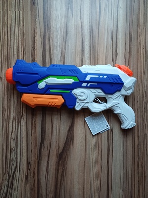 Elbląg NOWY Pistolet na wodę 4 różne strumienie wody, długość ok. 40cm, zdublowane prezent