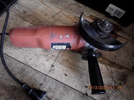 Elbląg Szlifierka kątowa Black& Decker cena 60 zł
Czasza anteny satelitarnej wraz z konwerterem i mocowaniem. cena