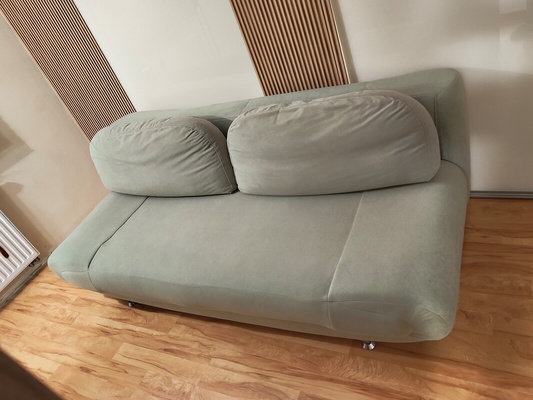 Elbląg Sprzedam kanapę jak na zdjęciach, rozkładana, z pojemnikiem na pościel. Kanapa w dobrym stanie, powierzchnia