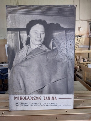 Elbląg Witam znalazłem na strychu takie zdjęcie może ktoś rozpoznaje tą Panią, jak się nie mylę mieszkała na ulicy