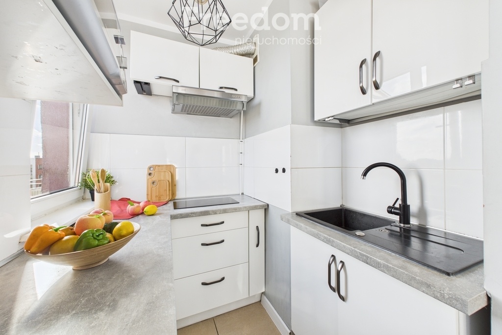 Elbląg FREEDOM NIERUCHOMOŚCISprzedam mieszkanie - Elbląg, Władysława IV. Mieszkanie o powierzchni 24m2 znajduje