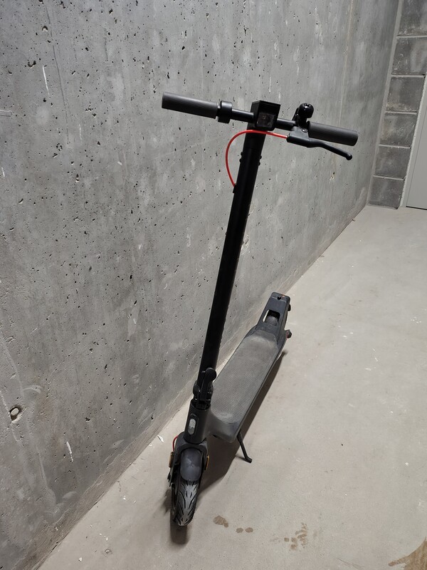 Elbląg Xiaomi Electric Scooter 4 Lite (2nd Gen) hulajnoga elektryczna
Używana sporadycznie, w pełni sprawna i gotowa