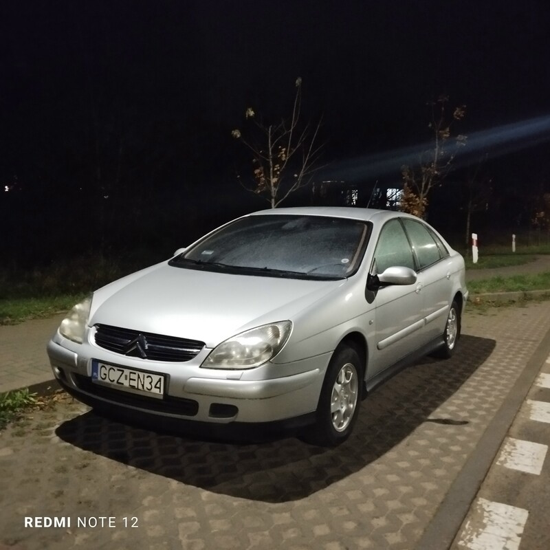 Elbląg Sprzedam w Bogatej Wersji - EXCLUSIVE - Zadbanego CITROENA C5 - Limuzyna, 2.0 Benzyna, 138 KM.
Kolor - SREBRNY