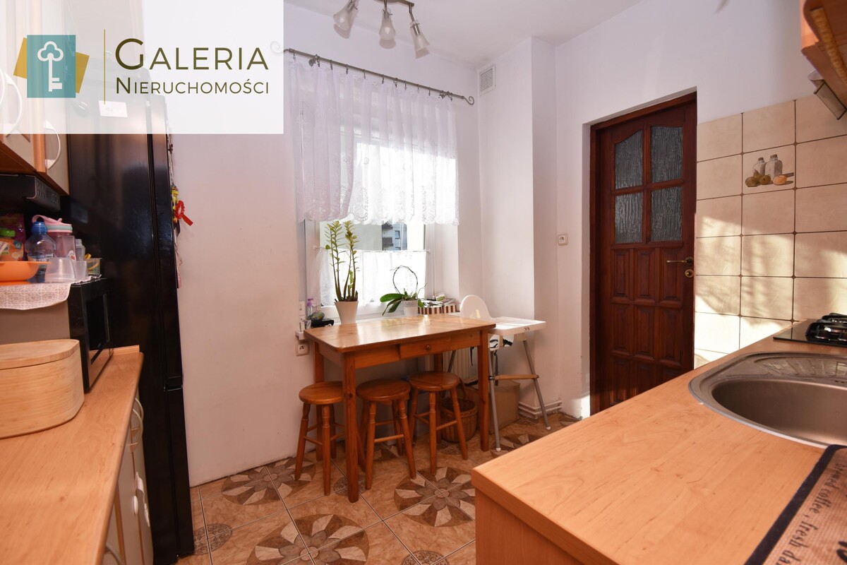 Elbląg GALERIA NIERUCHOMOŚCIZ pasji i miłości do nieruchomościNa sprzedaż: 2- pokojowe mieszkanie z ogródkiem przy