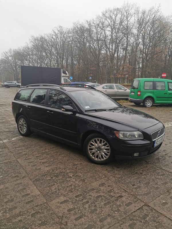 Elbląg Sprzedam Volvo V50 2.0 Disel, przebieg 368000.Auto sprawne gotowe do jazdy, stan techniczny dobry. Cena; 7900zł