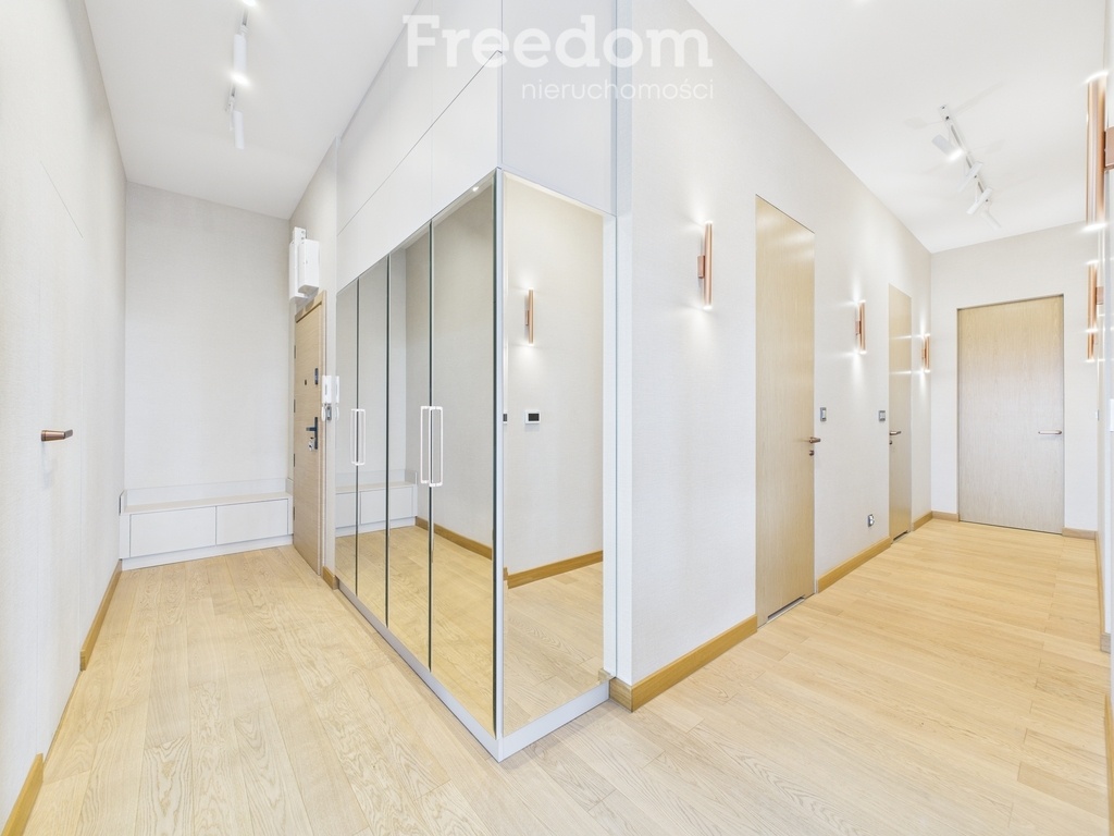 Elbląg FREEDOM NIERUCHOMOŚCIWynajmę mieszkanie - Elbląg, Królewiecka. Luksusowe mieszkanie na wynajem w