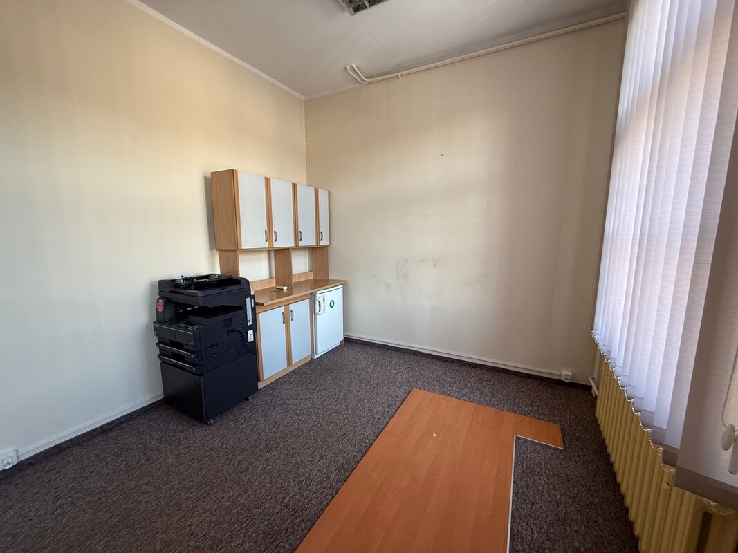 Elbląg BIURO NIERUCHOMOŚCISZULC& SZULCLokal usługowy: Elblągu ul. RobotniczaPowierzchnia: 50 m2Na wynajem