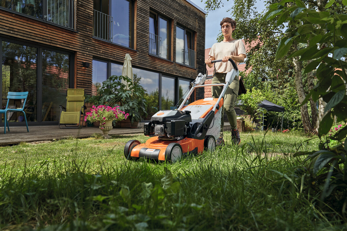 Elbląg Techtrans prezentuje:Kosa spalinowaStihl FS 70 C-EPrzegląd zerowy GRATIS!Raty 0%PROMOCJA - 100zł STARA