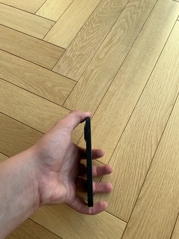 Elbląg Sprzedam iPhone 13 mini 82 kondycji baterii
-kolor midnight
W zestawie dorzucam:
-dwa szkła hartowane
-etui