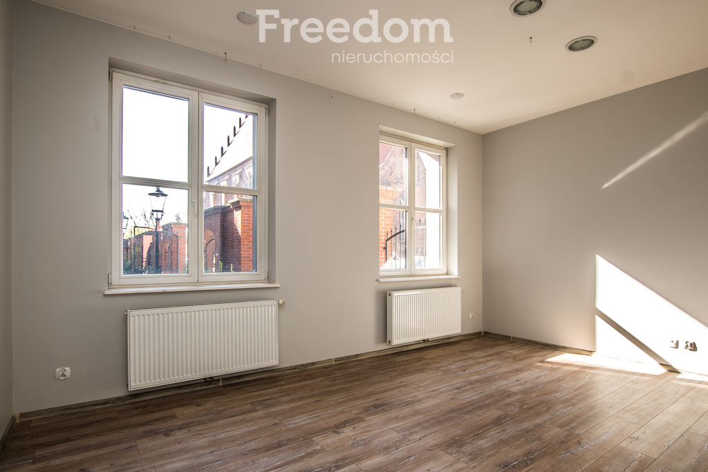 Elbląg FREEDOM NIERUCHOMOŚCIWynajmę lokal użytkowy - Elbląg, Stary Rynek. Oferta lokalu w prestiżowej