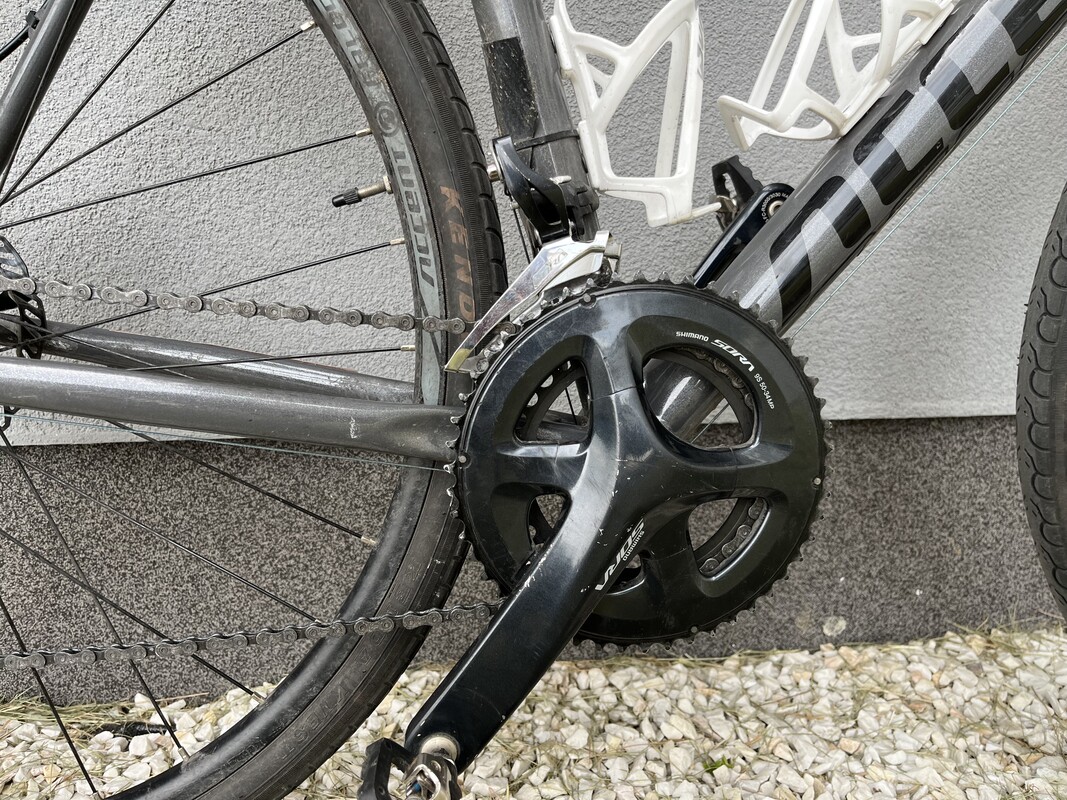Elbląg Sprzedam rower grawel.
Osprzęt Shimano Sora
Hamulce tarczowe mechaniczne
Rama aluminiowa
Użytkowany przed dwa