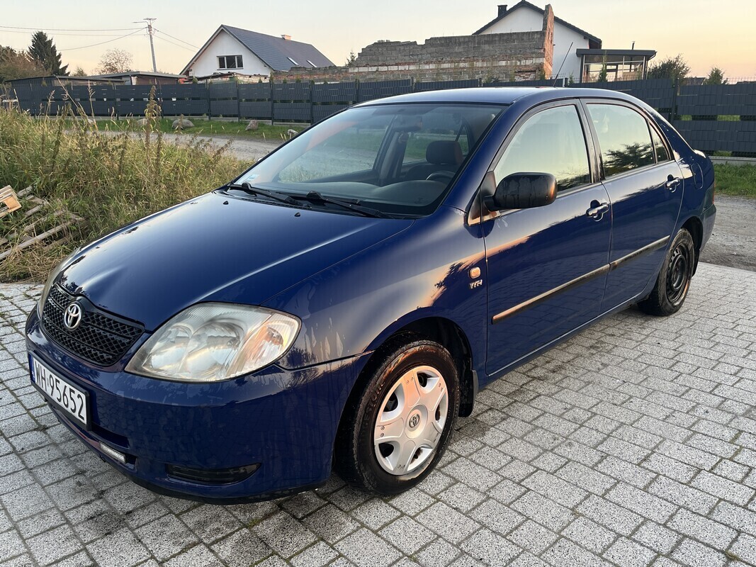 Elbląg Toyota Corolla D12 sedan