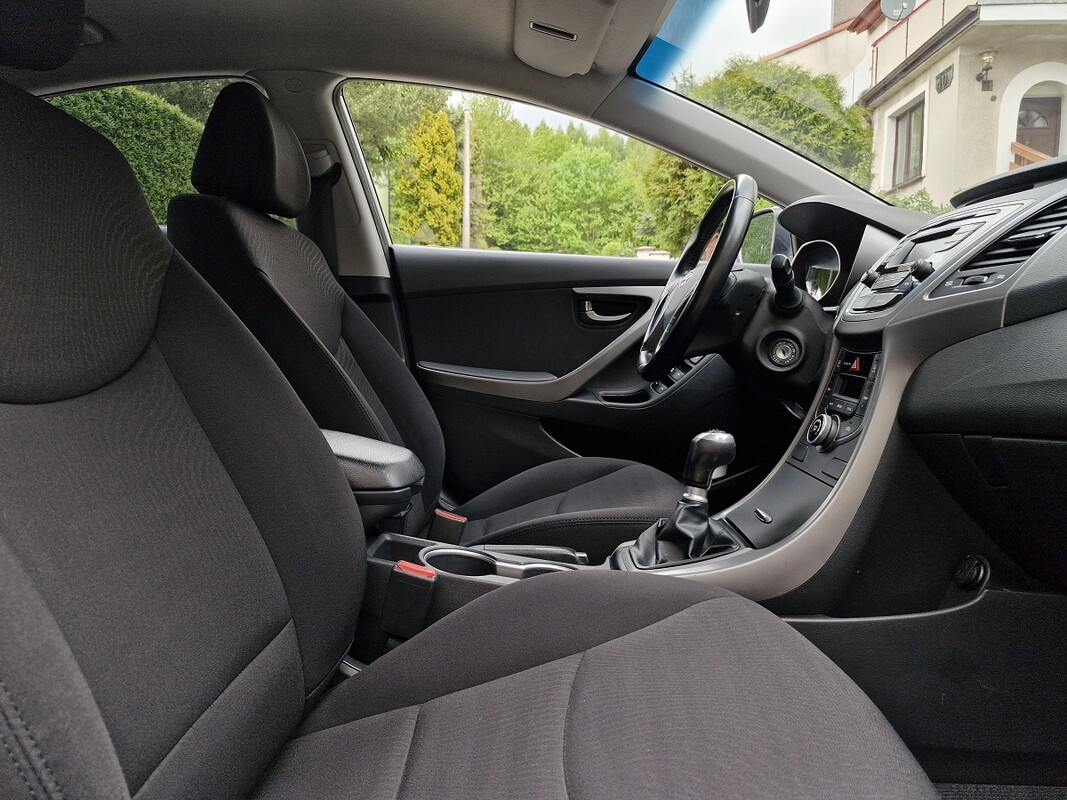 Elbląg Hyundai Elantra1.6 BenzynaModel 2016Klimatronik136 tys kmAlufelgiKupiona w Polskim Salonie