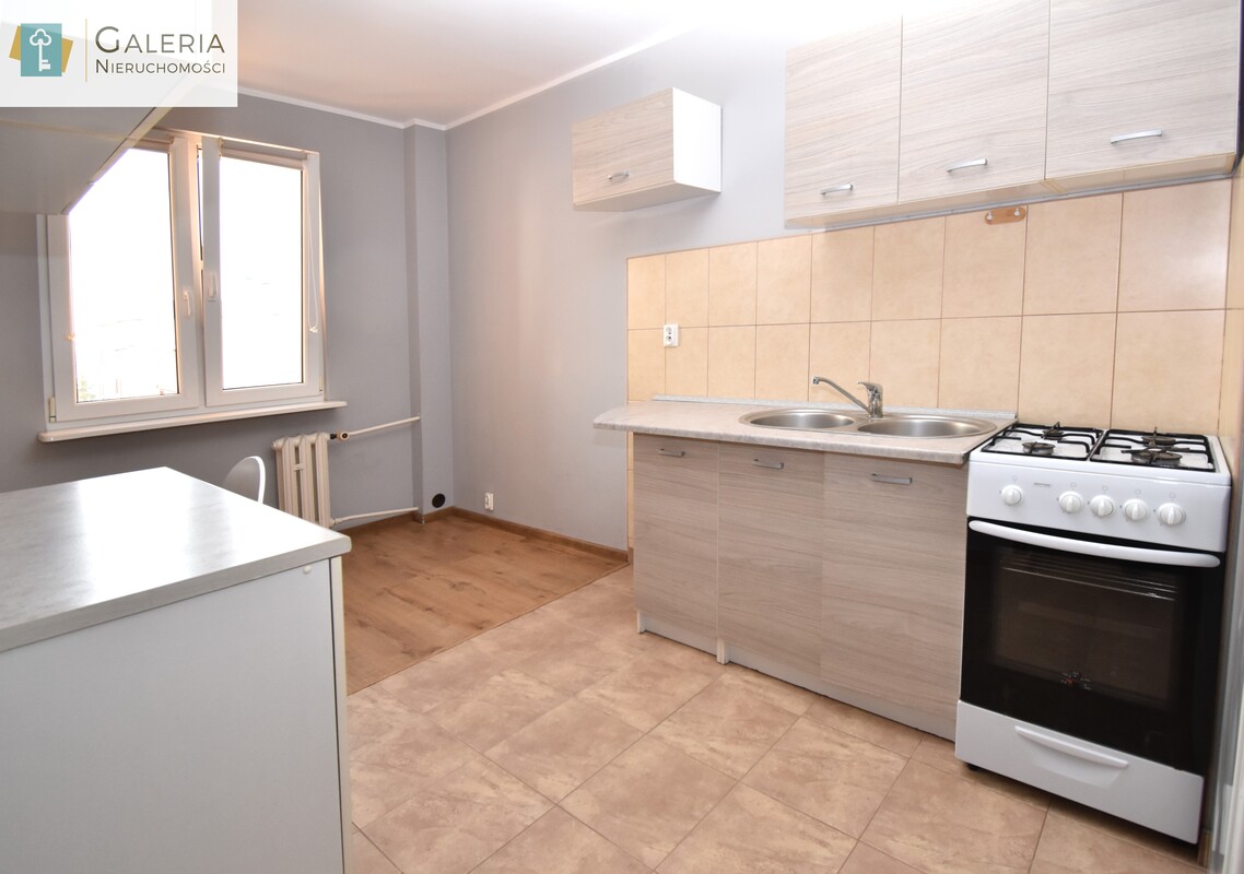 Elbląg GALERIA NIERUCHOMOŚCIZ pasji i miłości do nieruchomościNa sprzedaż: Kawalerka- trzecie piętro Nad JaremUlica