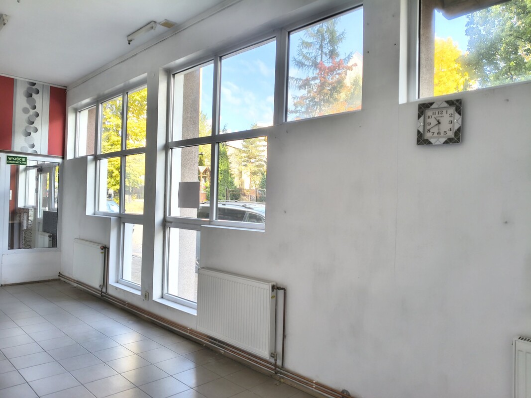 Elbląg Wynajmę lokal użytkowy o powierzchni 83m2 przy ulicy Kosynierów Gdyńskich 7 w Elblągu.