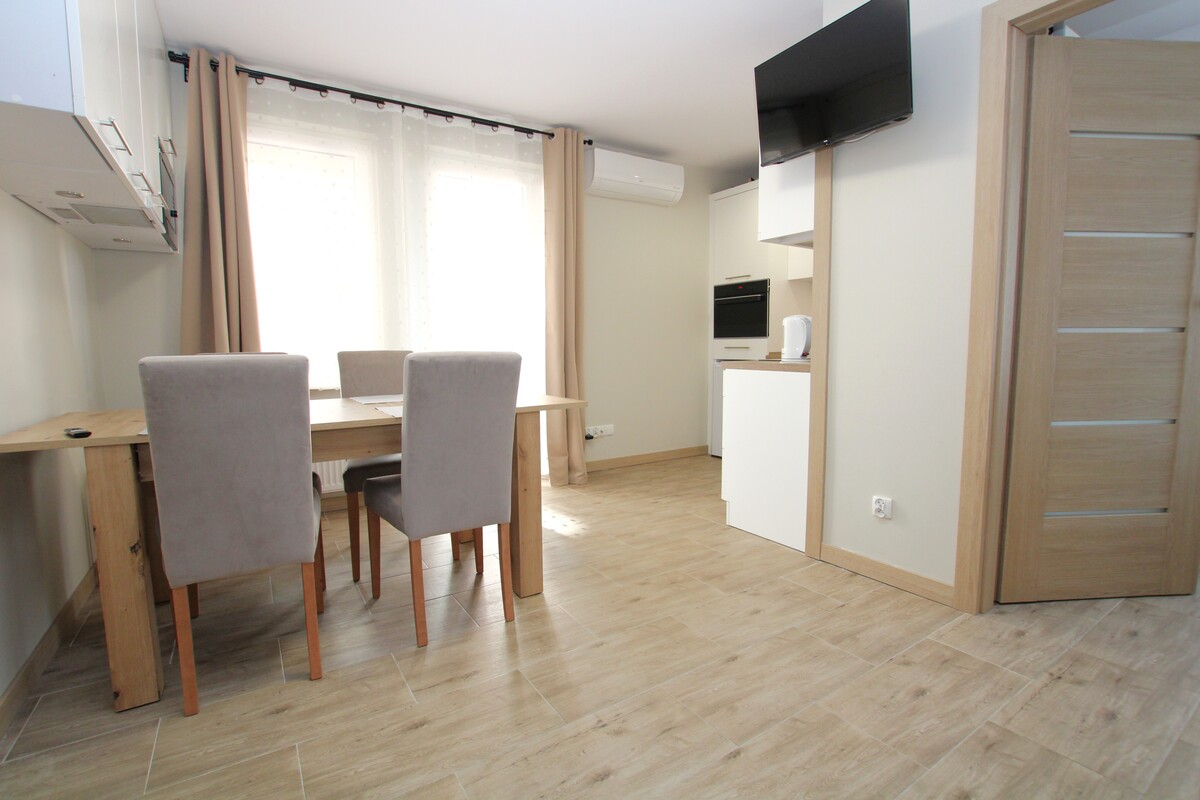 Elbląg NIERUCHOMOŚCI ANNA KRASZEWSKA Apartament 4-pokojowy na Mierzei Wiślanej Sztutowo, ul. Zalewowa