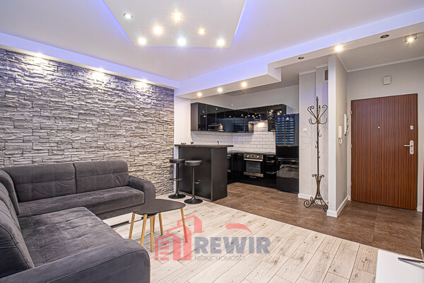 Elbląg RewiR NieruchomościWybierz Swój🎄Wymarzony RewiR Prezentujemy Państwu 2-pokojowe mieszkanie przy