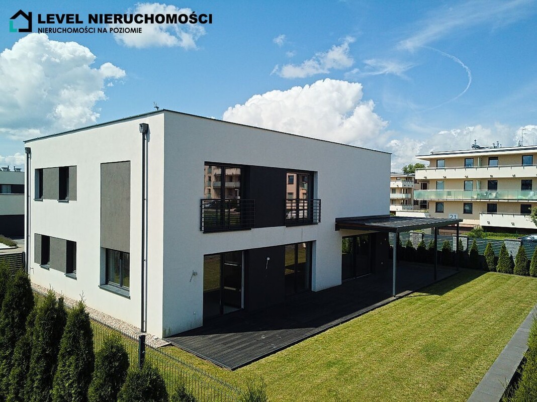 Elbląg LEVEL NIERUCHOMOŚCI Jedyny taki dom w Elblągu254,10 m2 ul. Grodzieńska NIERUCHOMOŚCI NA