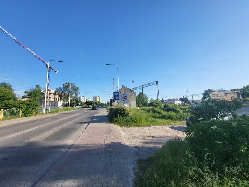 Elbląg AS NIERUCHOMOŚCI POLECAGARAŻ MUROWANYElbląg, ul. Piaskowa* 19 mkw* Podłoga betonowa*