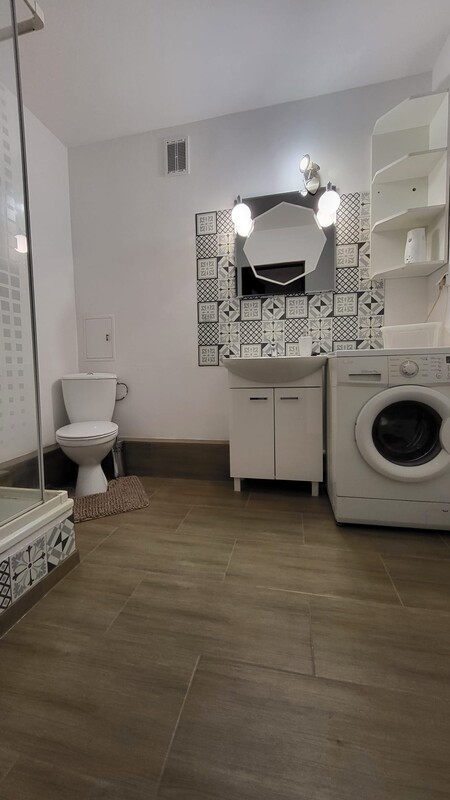 Elbląg Wynajmę dużą kawalerkę 42 m². w centrum Elbląga przy ul. NITSCHMANNA