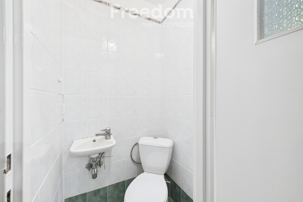 Elbląg FREEDOM NIERUCHOMOŚCISprzedam mieszkanie - Elbląg, Fromborska. Na sprzedaż ustawne mieszkanie 3-pokojowe o