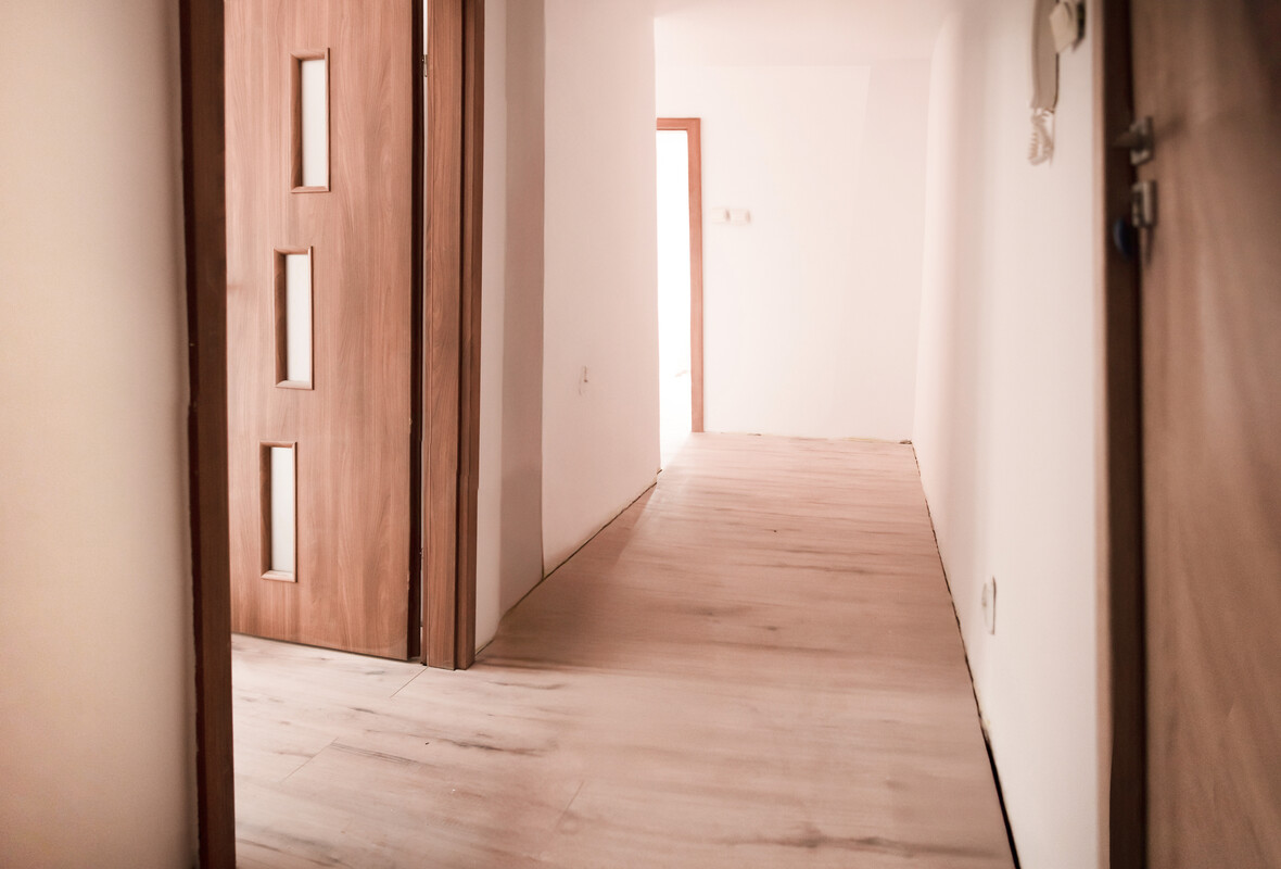 Elbląg NOVA STREFA NIERUCHOMOŚCIREZERWACJAPiękne i przytulne 3-pokojowe mieszkanie na 2 piętrze z windą w Centrum