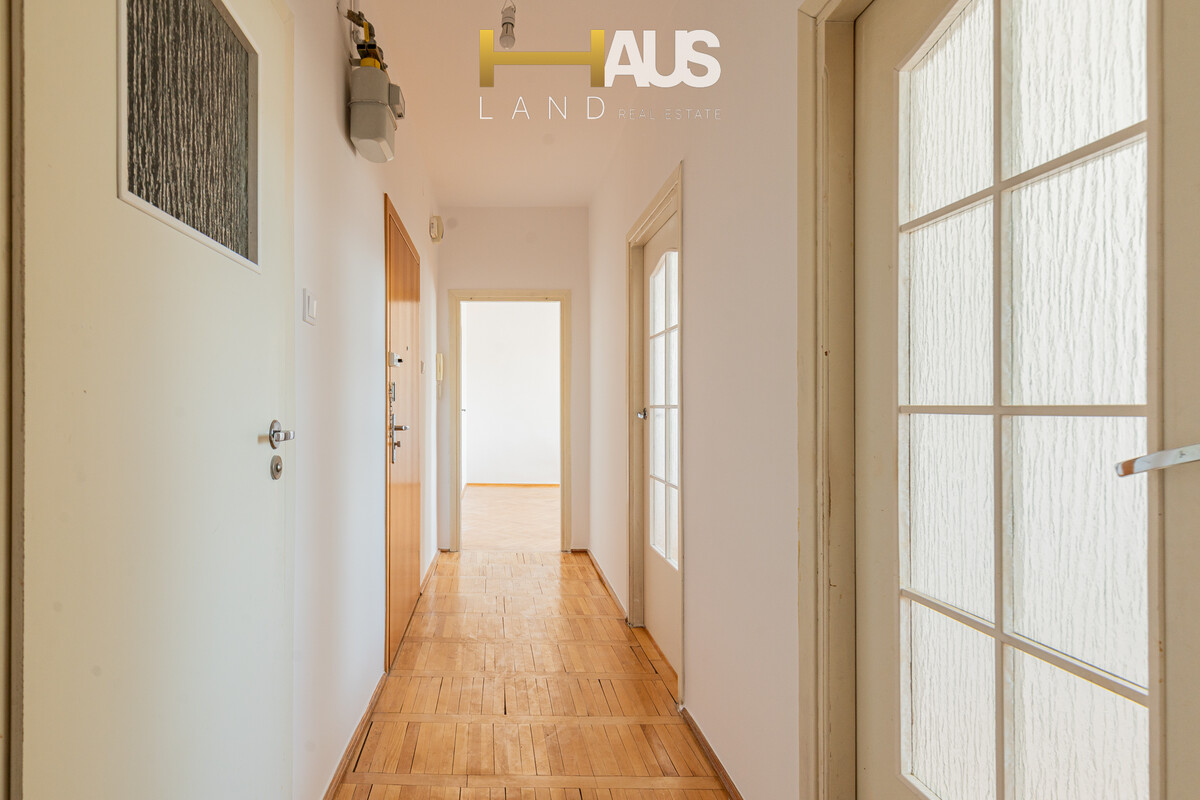 Elbląg ELBLĄG, PLAC SŁOWIAŃSKI POWIERZCHNIA 43,7 M22 POKOJE, OSOBNA KUCHNIA OGRZEWANIE Z