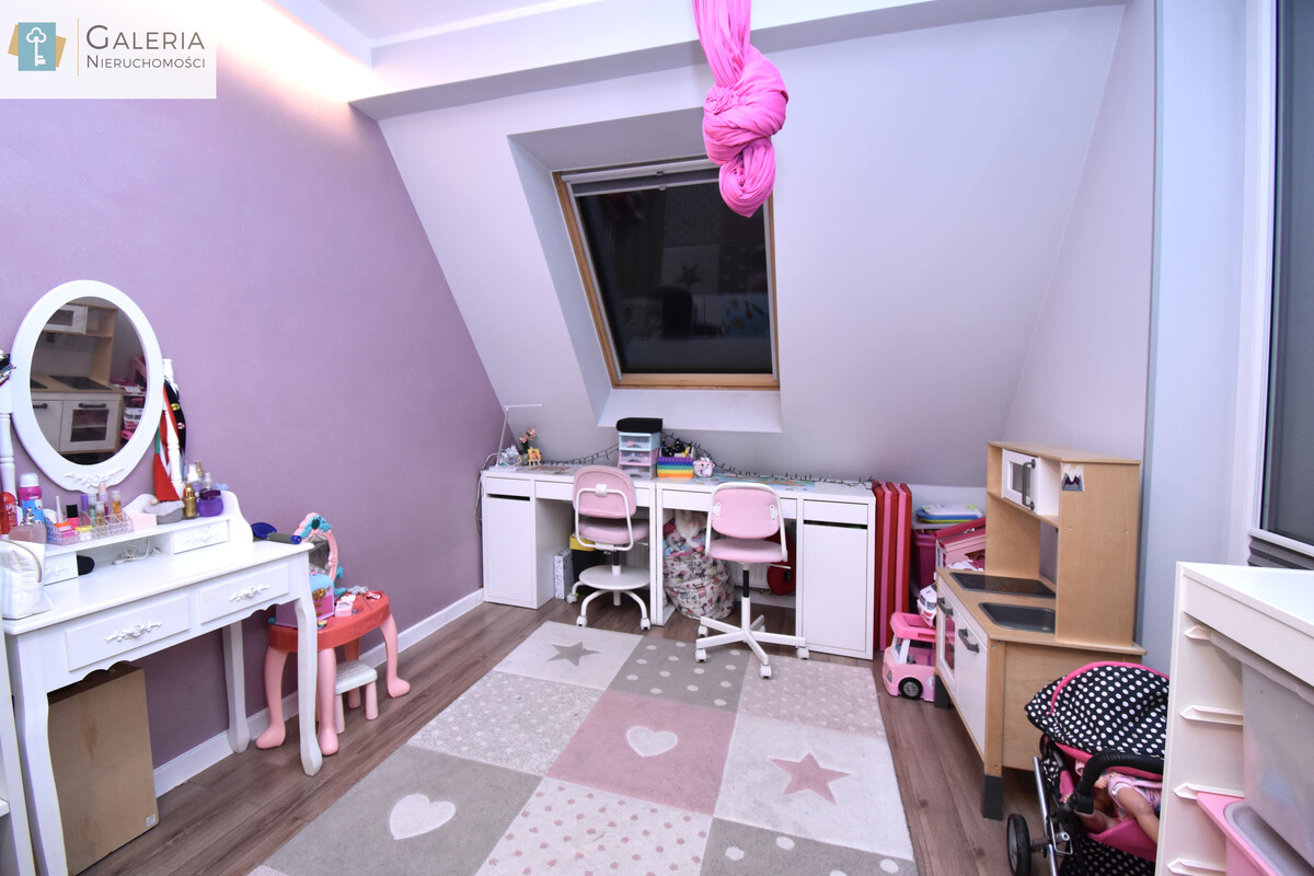 Elbląg GALERIA NIERUCHOMOŚCIZ pasji i miłości do nieruchomościNa sprzedaż: 3-pokojowy apartament w centrum, ul.