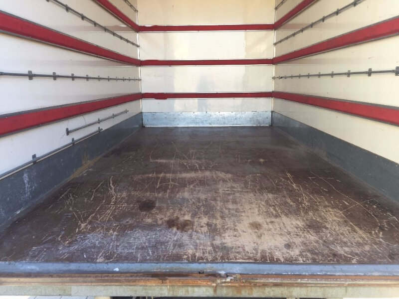 Elbląg TRANSPORT PRZEPROWADZKI- ELBLĄGCzytają Państwo ogłoszenie firmy gwarantującej najniższe ceny za transport i