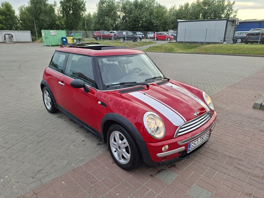 Elbląg Witam mam do sprzedania bardzo fajne auto MiniCooper 1.5 diesel 75KM 2005
Auto jest w bardzo dobrym stanie