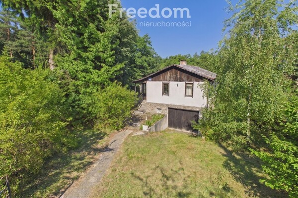 Elbląg FREEDOM NIERUCHOMOŚCISprzedam dom - Siemiany. Oferuję na sprzedaż wolnostojący domek letniskowy położony w