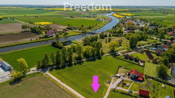 Elbląg FREEDOM NIERUCHOMOŚCISprzedam działkę - Sztutowo, Królewiecka. Działka budowlana o pow. 1199m2 położona w