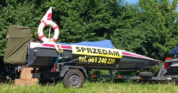 Elbląg Sprzedam łódź motorową z silnikiem 30KM