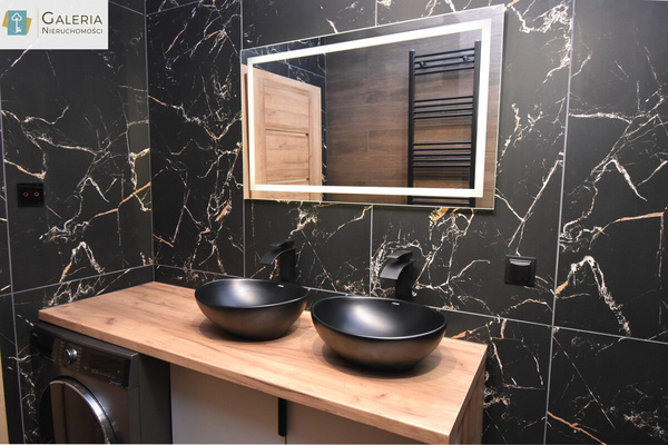 Elbląg GALERIA NIERUCHOMOŚCIZ pasji i miłości do nieruchomościNa sprzedaż: Klimatyczne mieszkanie - 2 pokoje przy