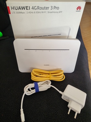 Elbląg Sprzedam w pelni sprawny, zadbany HUAWEI 4G Router 3 Pro z calym kompletem producenta