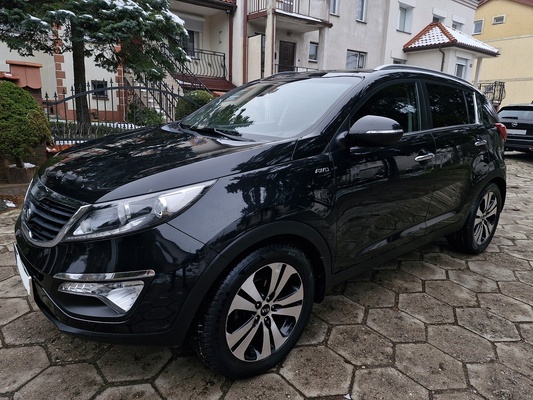 Elbląg Kia Sportage2.0 DieselKlimatronikAutomatyczna Skrzynia BiegówSkórzana tapicerkaNAPĘD 4 x 4Kamera CofaniaŚwiatła