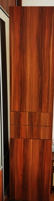 Elbląg Sprzedam szafkę - wysokość 208 cm, głębokość 42 cm, szer. 45 cm.