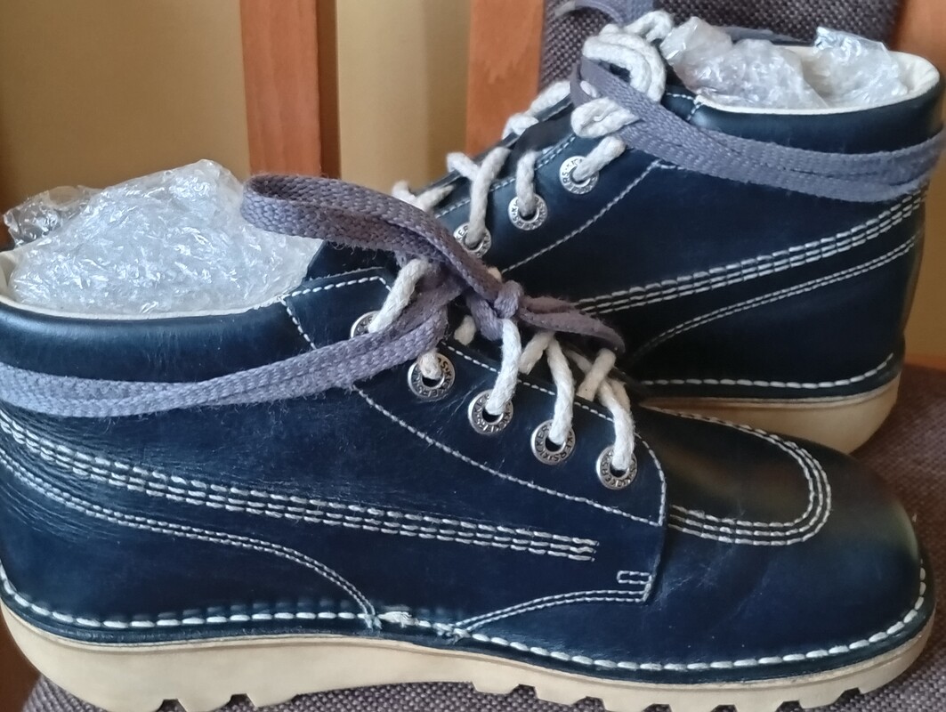 Elbląg Okazja!! sprzedam damskie botki skórzane Kickers nowe nie uzywane w oryginalnym kartonie buty unisex dla