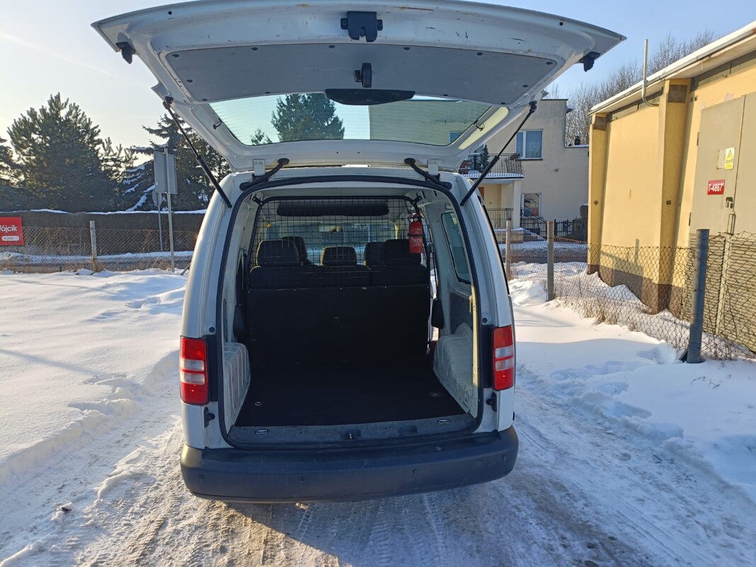 Elbląg Sprzedam VW Caddy 1.6 tdi w wersji przedłużonej MaxiWyposażenie:Klimatyzacja ręcznaElektryczne szyby i