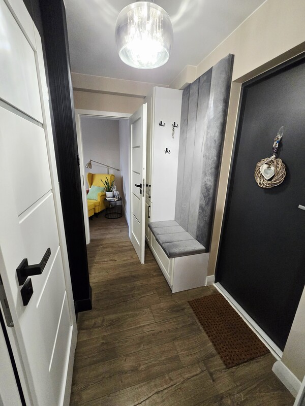 Elbląg Na sprzedaż ustawne 2-pokojowe mieszkanie, w centrum miasta. Mieszkanie usytuowane jest przy ulicy