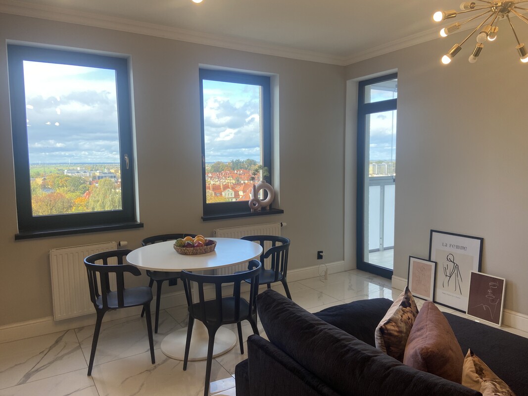 Elbląg Mieszkanie 2 pokojowe w Kamienicy Marszałka 50m2525000złLokalizacja: ul. Płk Dąbka, Kamienica Marszałka,