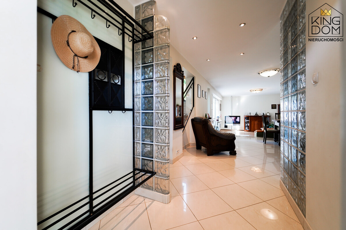 Elbląg 👑🏠 KINGDOM 🏠👑NIERUCHOMOŚCI BLISKO CIEBIE EKONOMICZNY DOM