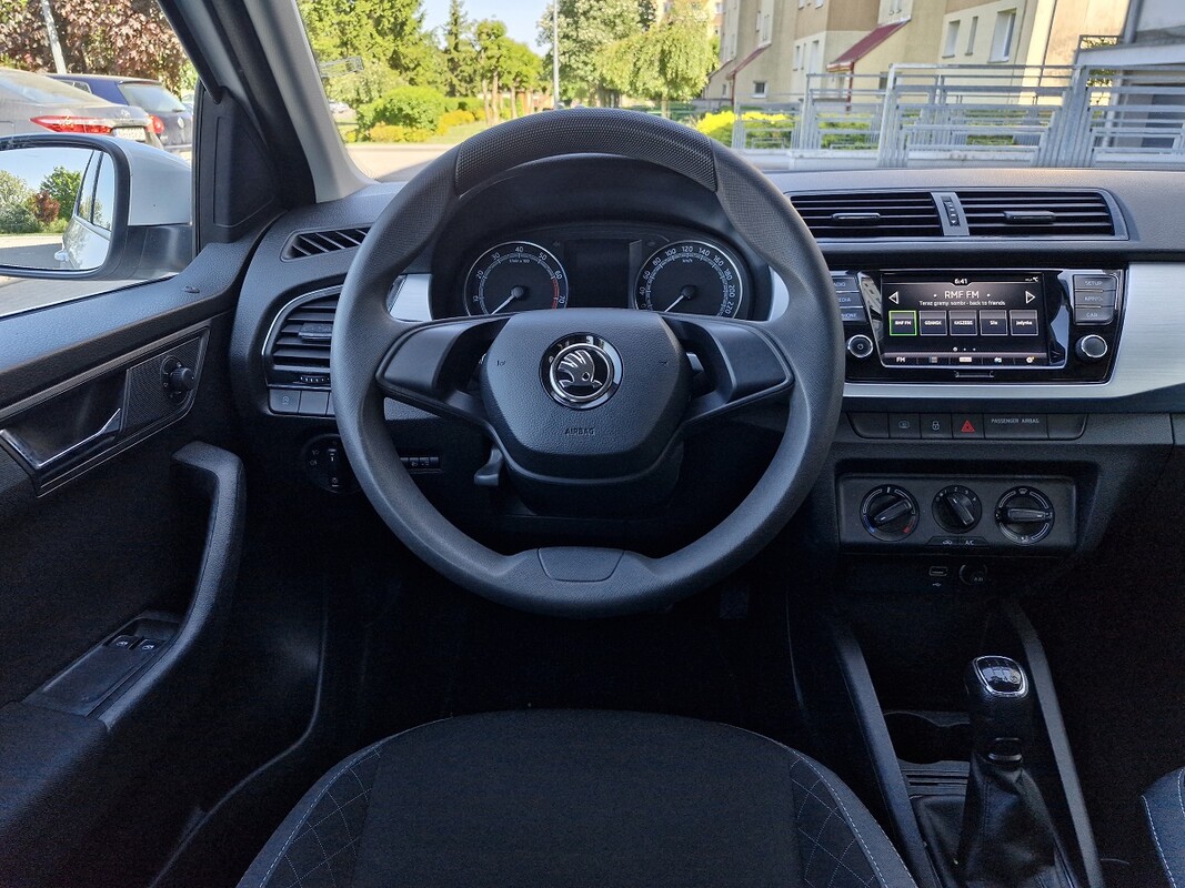 Elbląg Skoda Fabia1.0 BenzynaRok produkcji 2020AlufelgiKupiona w Polskim Salonie