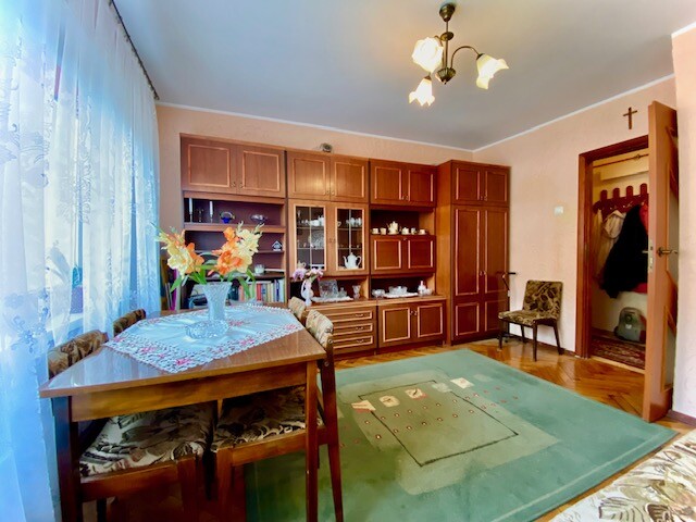 Elbląg Oferujemy na sprzedaż funkcjonalne mieszkanie 2-pokojowena 1 piętrze z balkonem, dwustronną wystawą